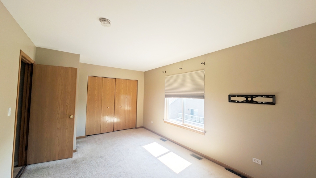 1766 Fieldstone Drive N - Photo 8
