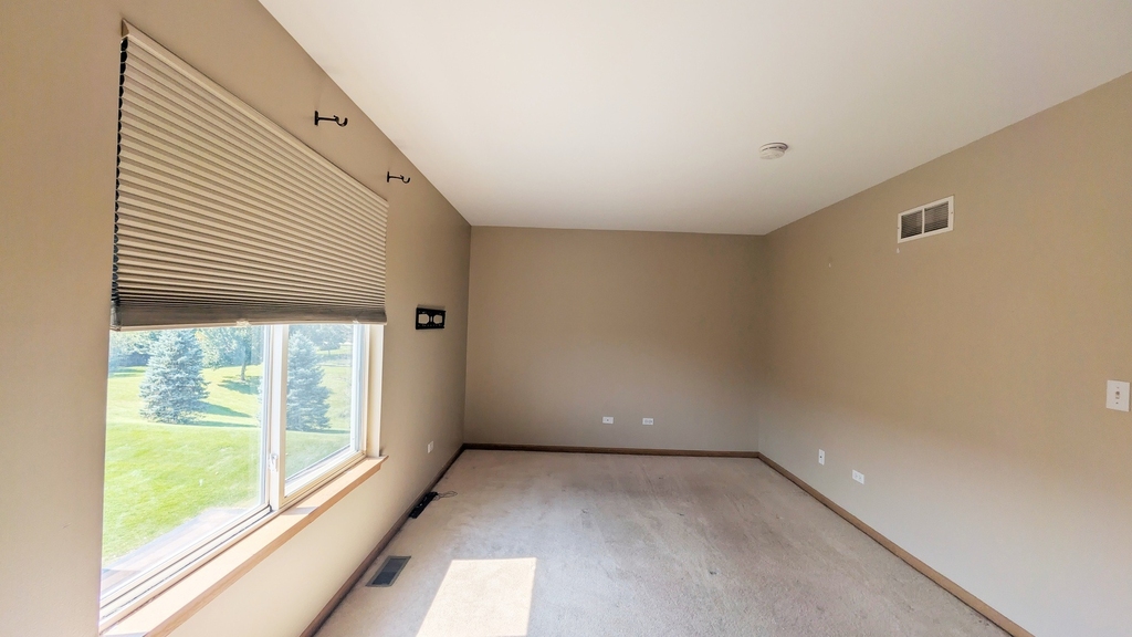 1766 Fieldstone Drive N - Photo 7