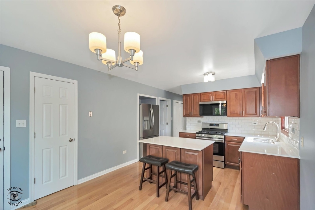 9628 Kilpatrick Avenue - Photo 10