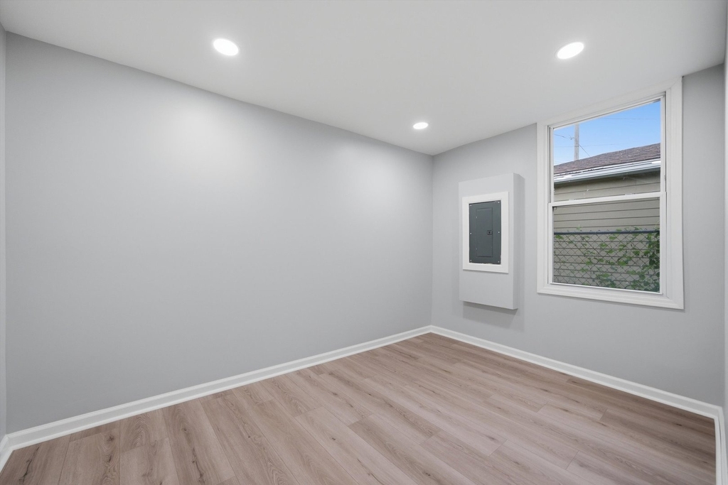 1624 S 59th Court - Photo 11