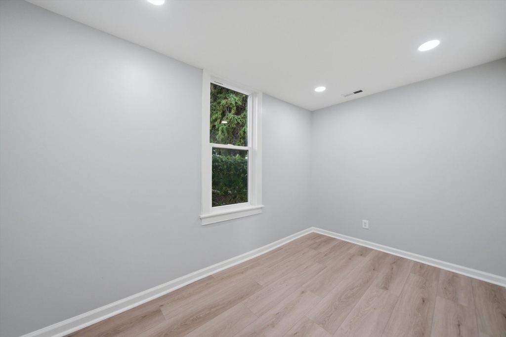 1624 S 59th Court - Photo 12