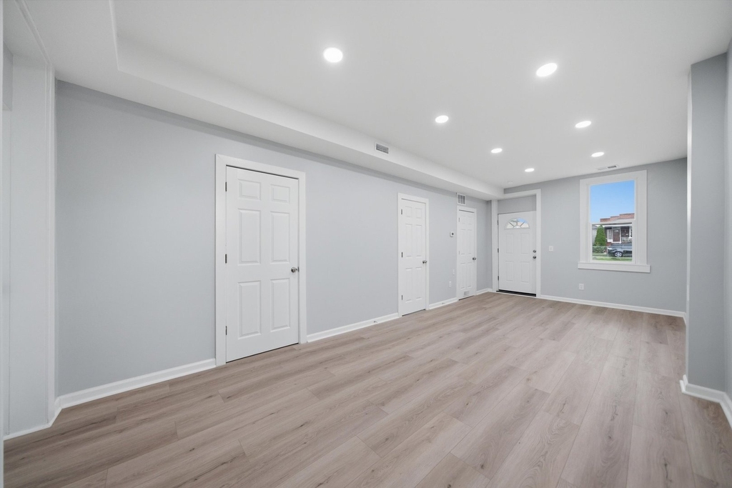 1624 S 59th Court - Photo 7