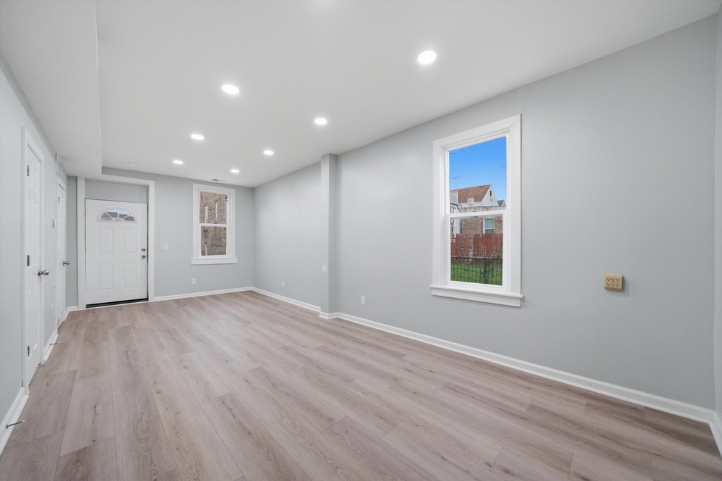 1624 S 59th Court - Photo 5