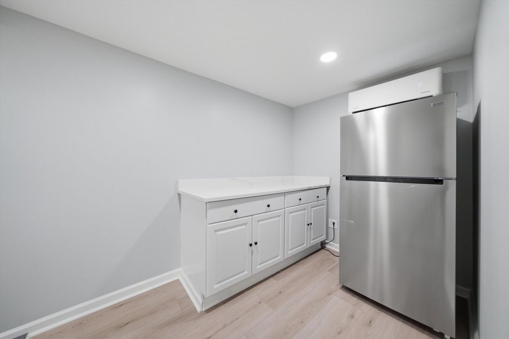1624 S 59th Court - Photo 10