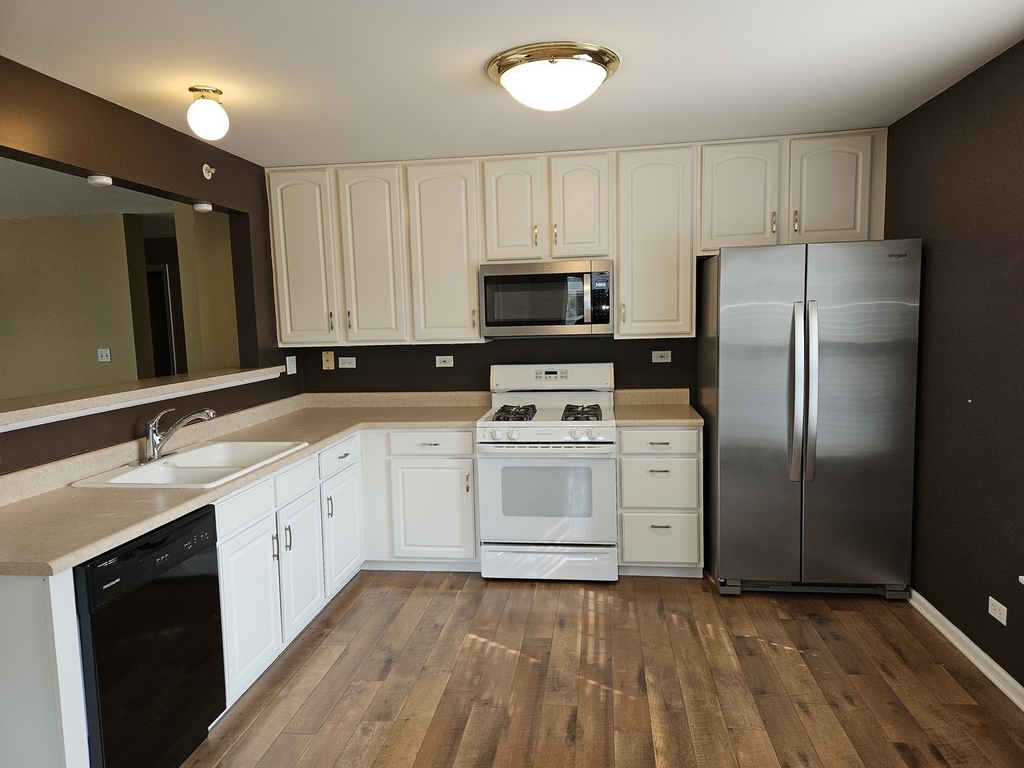 2243 Rockefeller Drive - Photo 6