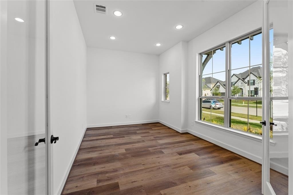 29114 Hauter Way - Photo 21