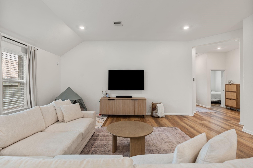 15806 Tullich Knoll Drive - Photo 3