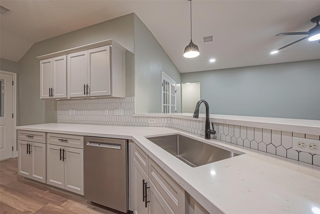 2 Garden Lodge Place - Photo 14
