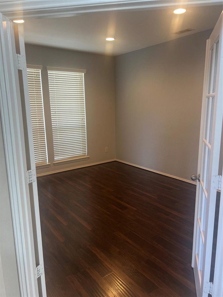 2911 Meadows Pond Lane - Photo 4