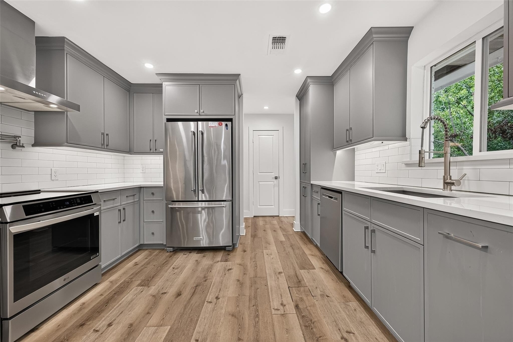 10819 Oasis Drive - Photo 15