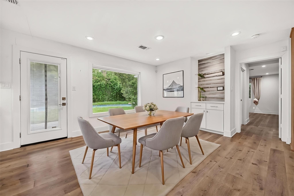 10819 Oasis Drive - Photo 8