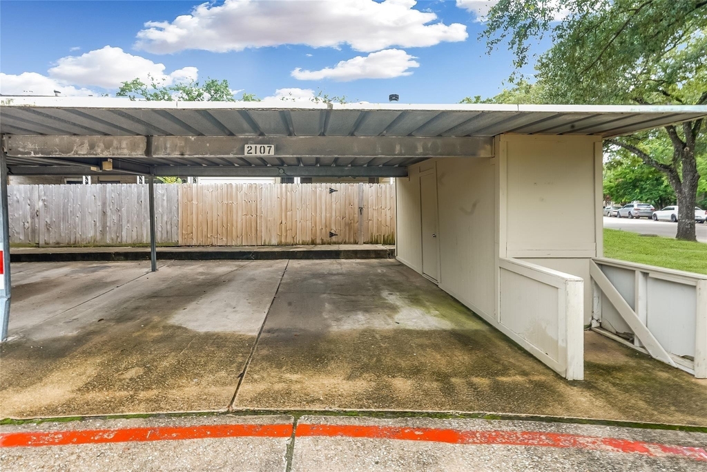 2107 Hazlitt Drive - Photo 10