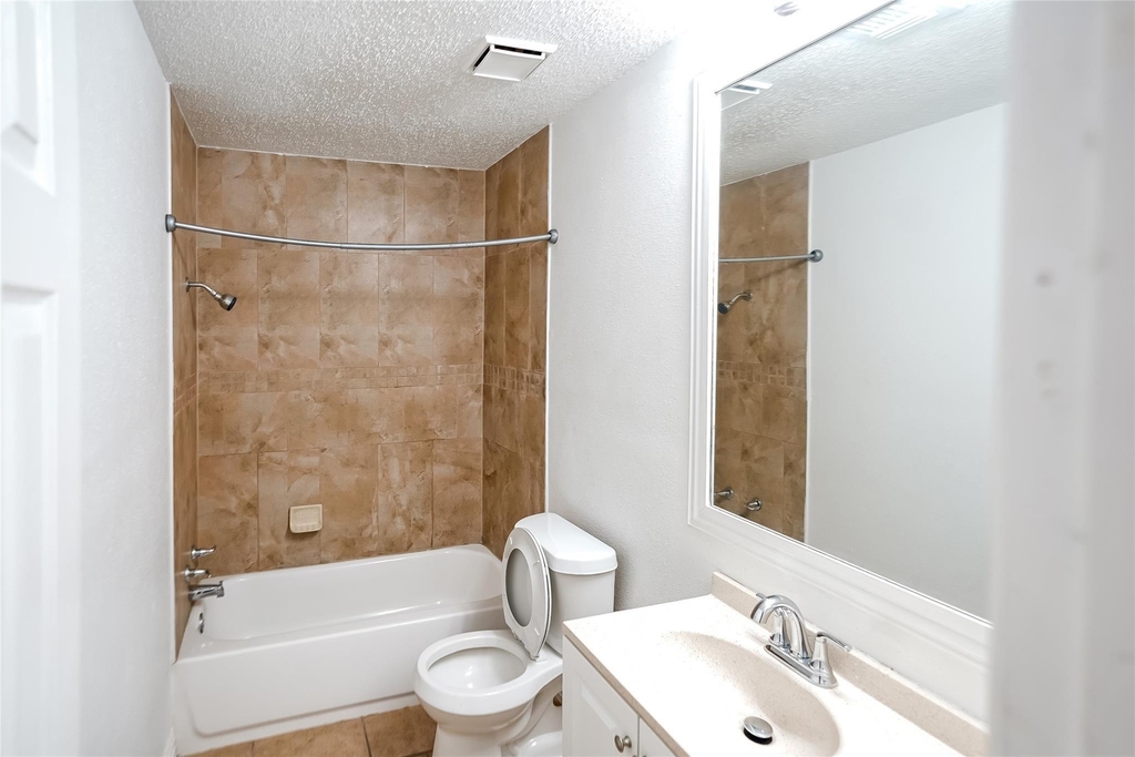 2107 Hazlitt Drive - Photo 5