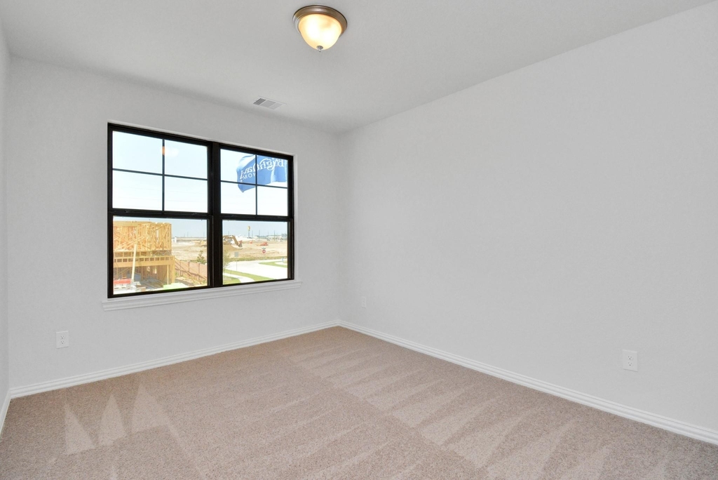 27911 Western Creek Court - Photo 13