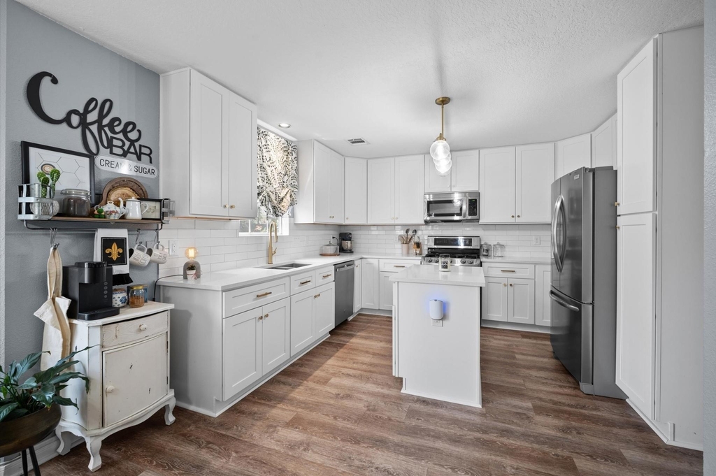 11906 Helene Court - Photo 1