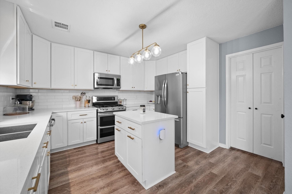 11906 Helene Court - Photo 13