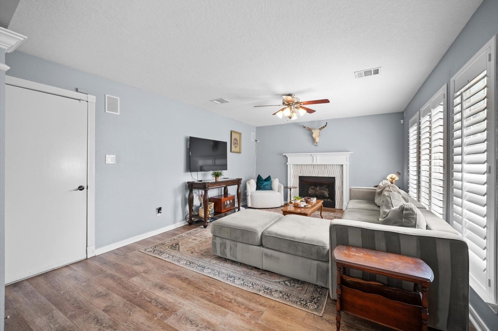 11906 Helene Court - Photo 11