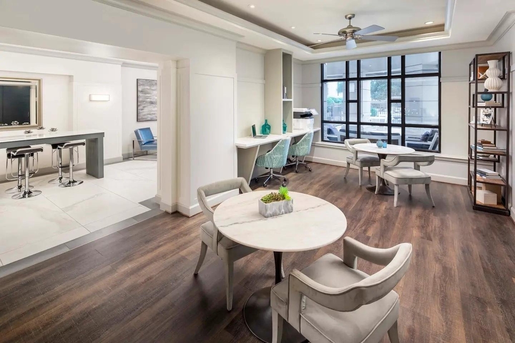 1200 Post Oak Boulevard - Photo 23