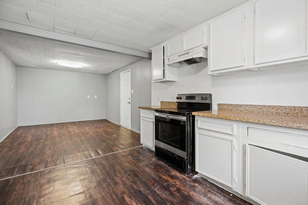 1912 Kansas Street - Photo 7