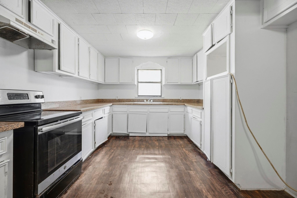 1912 Kansas Street - Photo 6