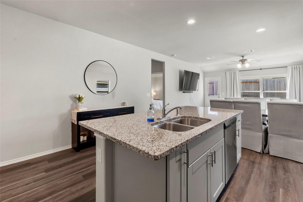25483 Carnation Court - Photo 14