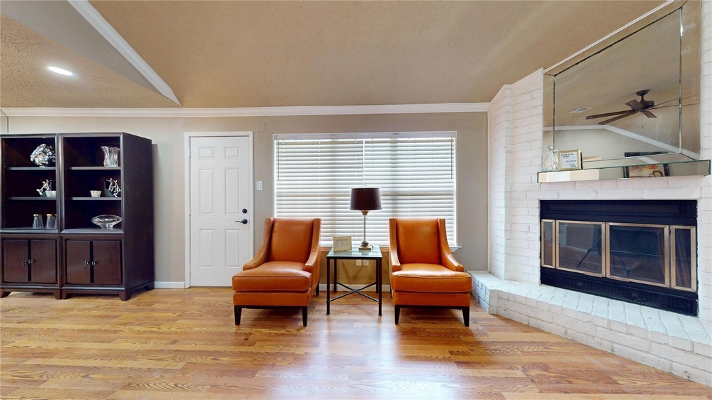 1022 Manorglen Drive - Photo 10
