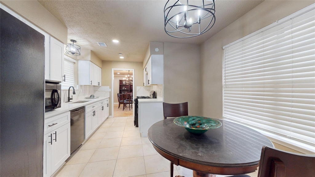 1022 Manorglen Drive - Photo 20