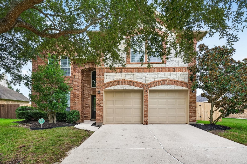 4507 Lakefront Terrace Drive - Photo 0