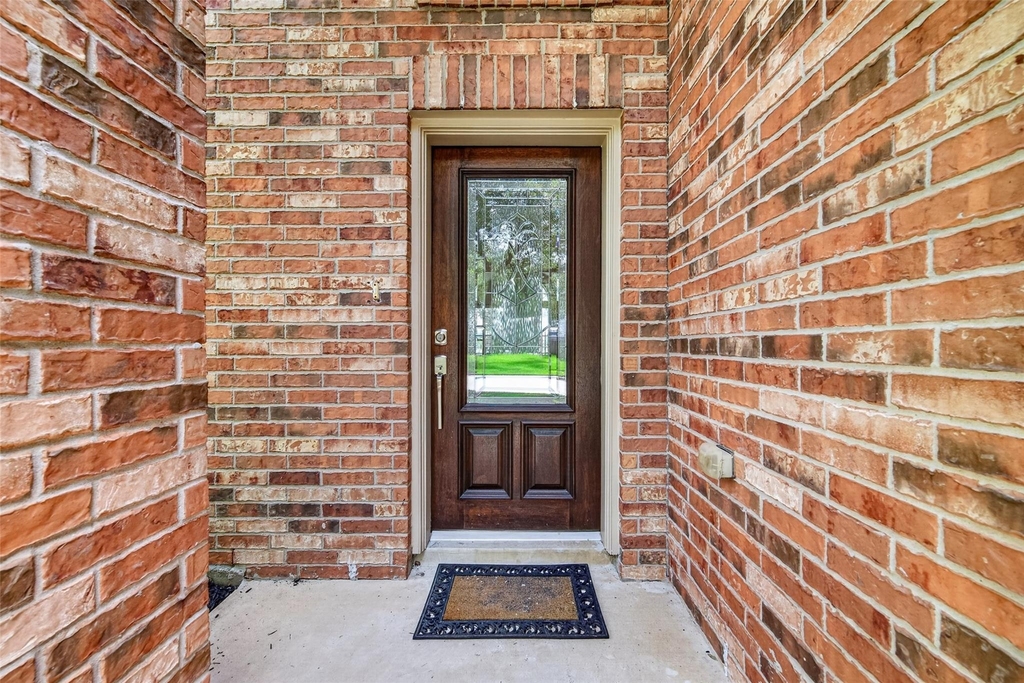 4507 Lakefront Terrace Drive - Photo 2