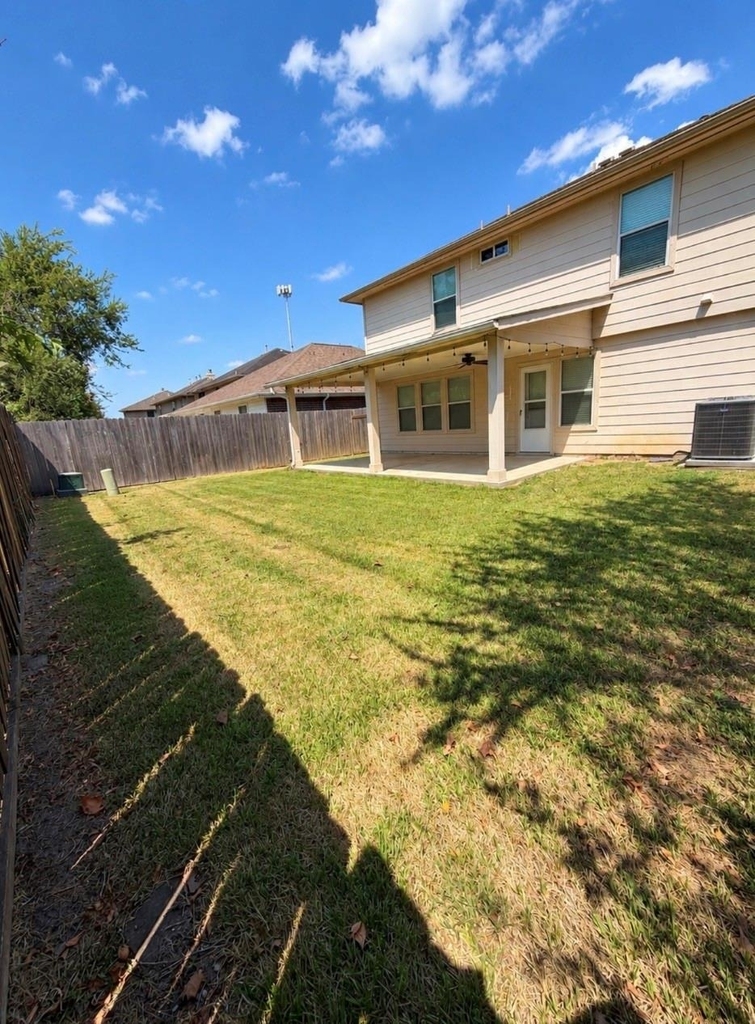 7739 Hunters Peak Lane - Photo 12