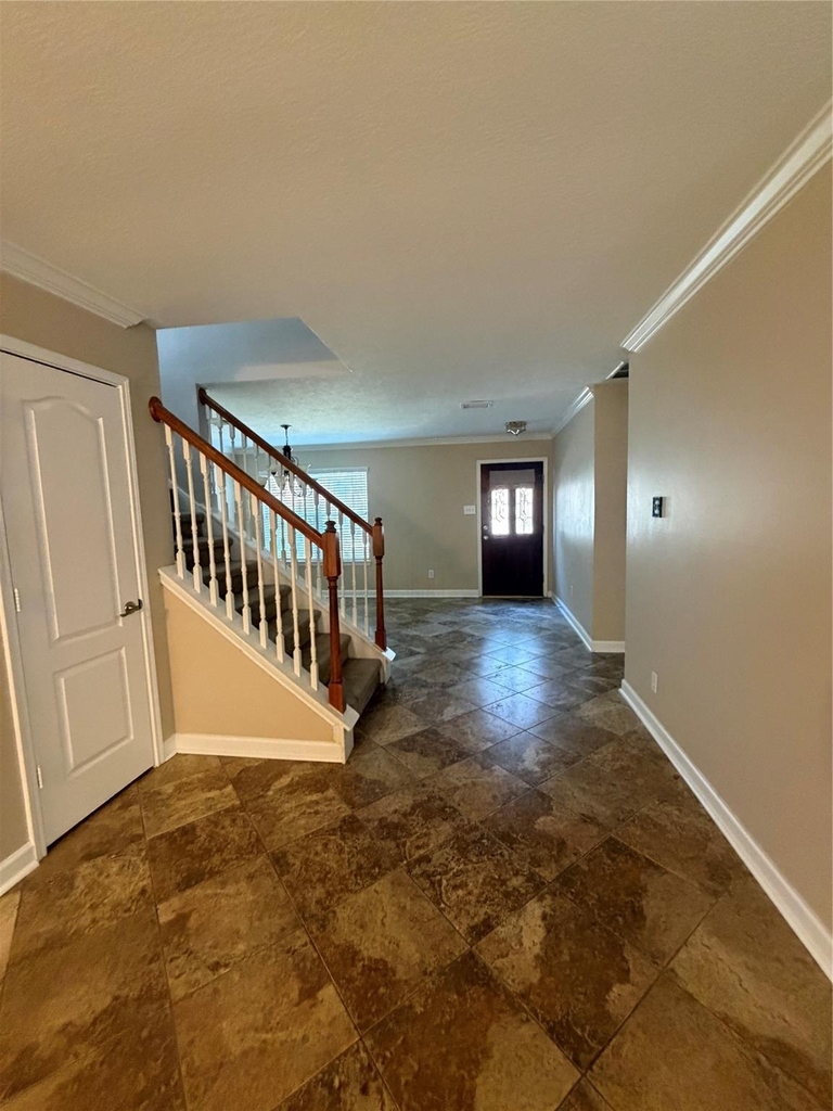 7739 Hunters Peak Lane - Photo 2