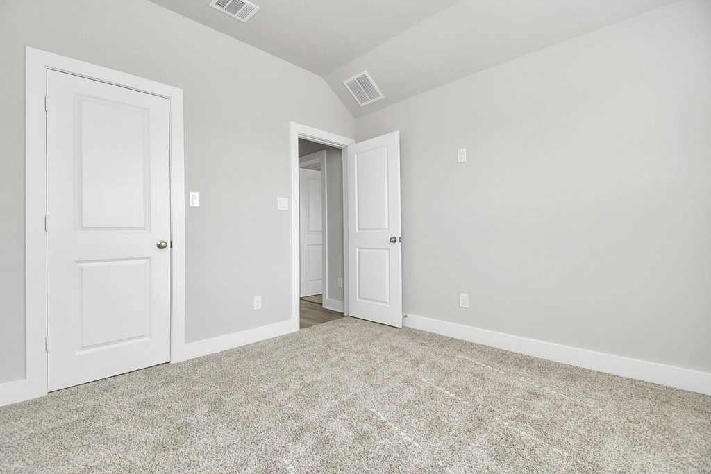 21034 Shore Oak Drive - Photo 12