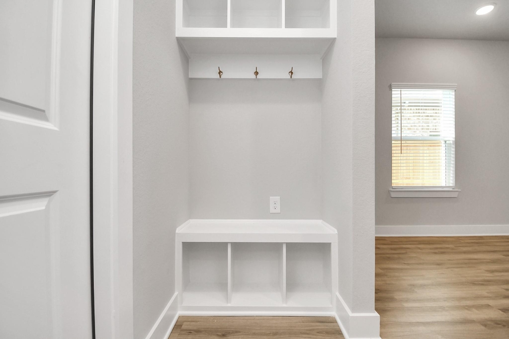 21034 Shore Oak Drive - Photo 7