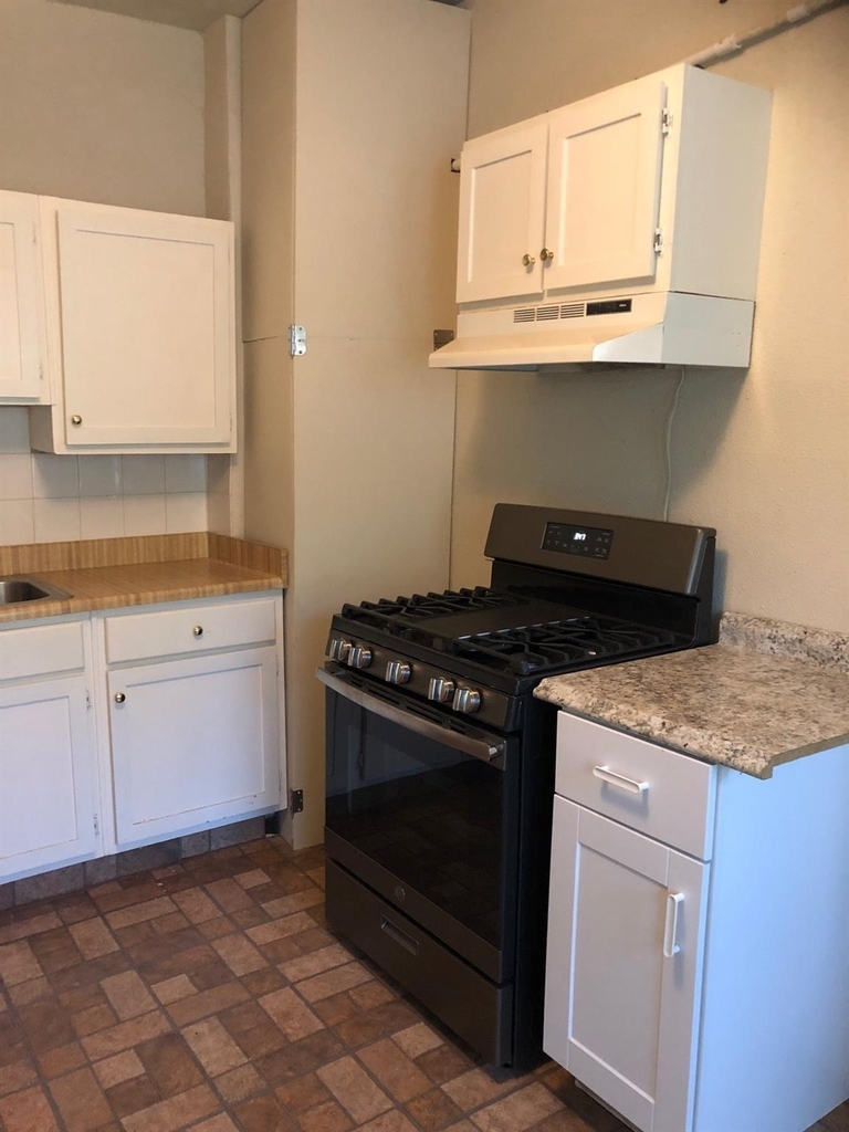 303 Northwood Street - Photo 13