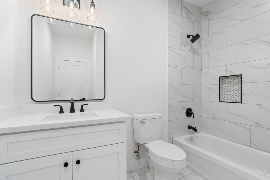 1116 Hogan Street - Photo 22