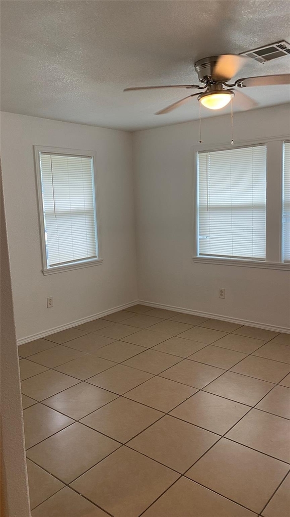 4410 Nicoini St - Photo 2