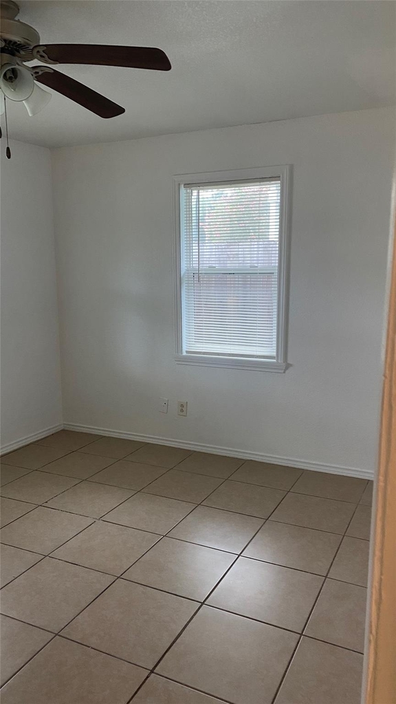 4410 Nicoini St - Photo 6