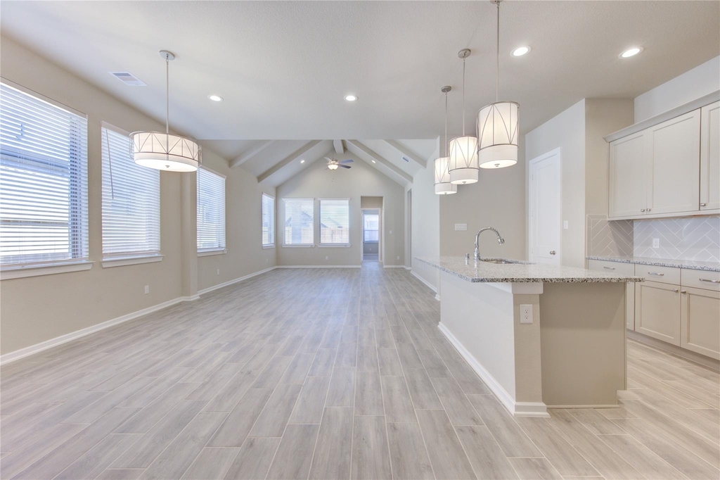 4203 Maple Glen Drive - Photo 5