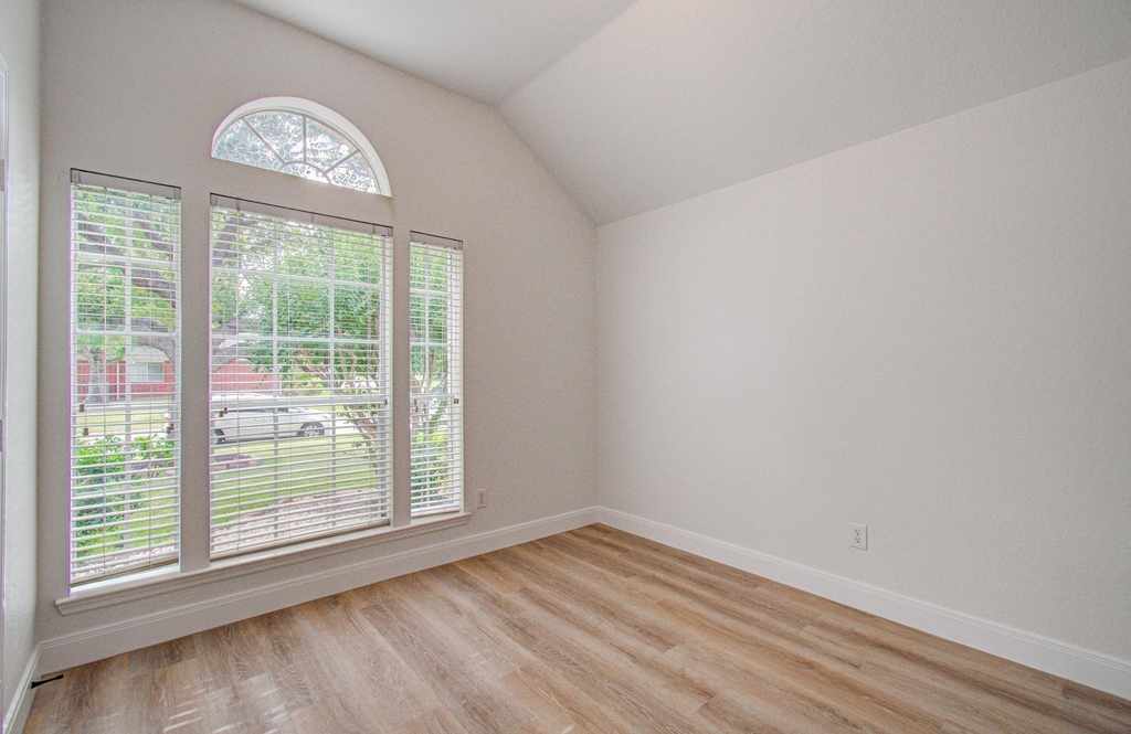 2311 Meadow Briar Drive - Photo 29