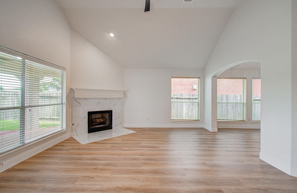 2311 Meadow Briar Drive - Photo 9
