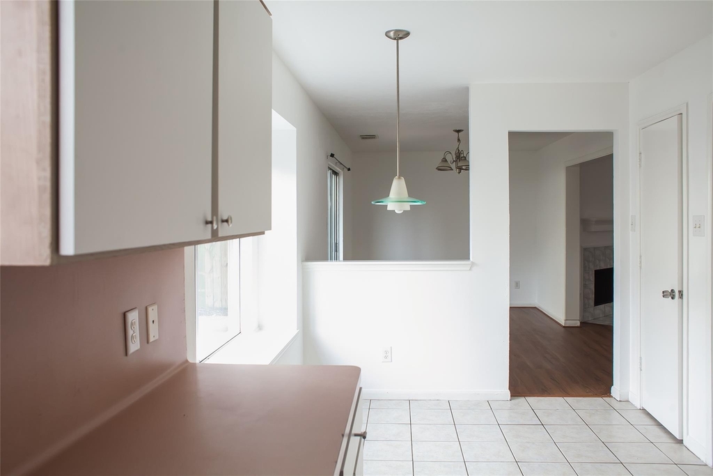 8910 Sage Place - Photo 11