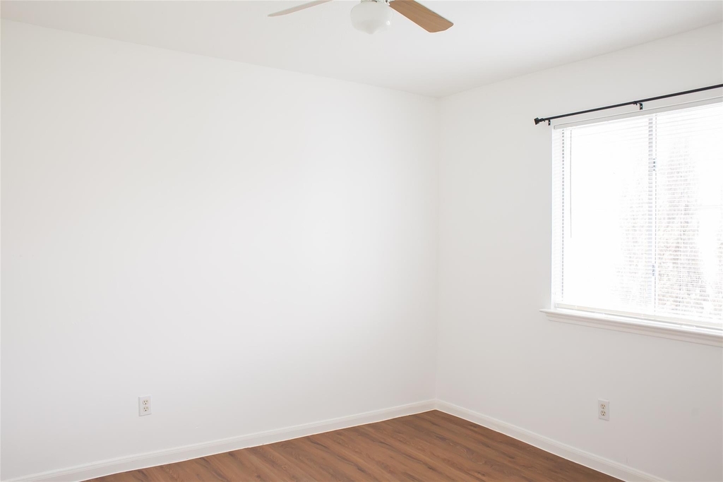 8910 Sage Place - Photo 16