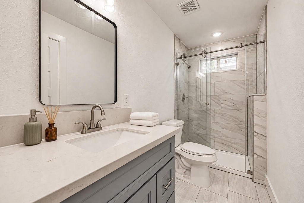 5729 Newport Street - Photo 5