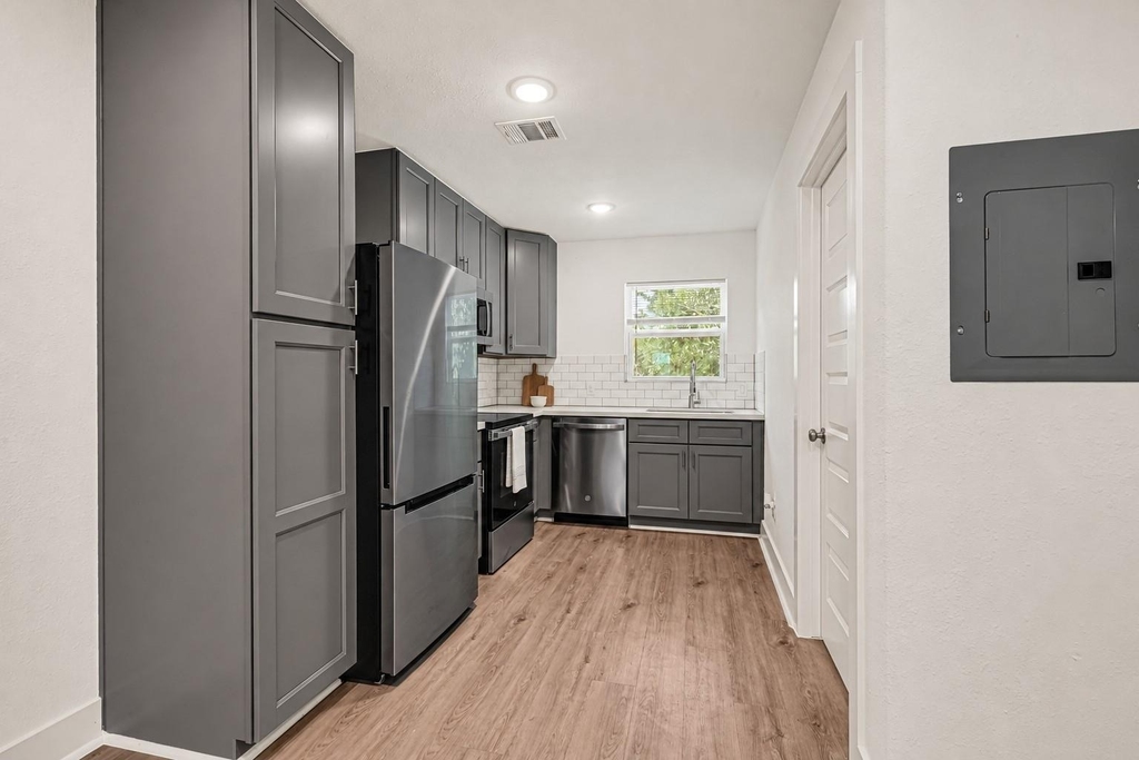 5729 Newport Street - Photo 1