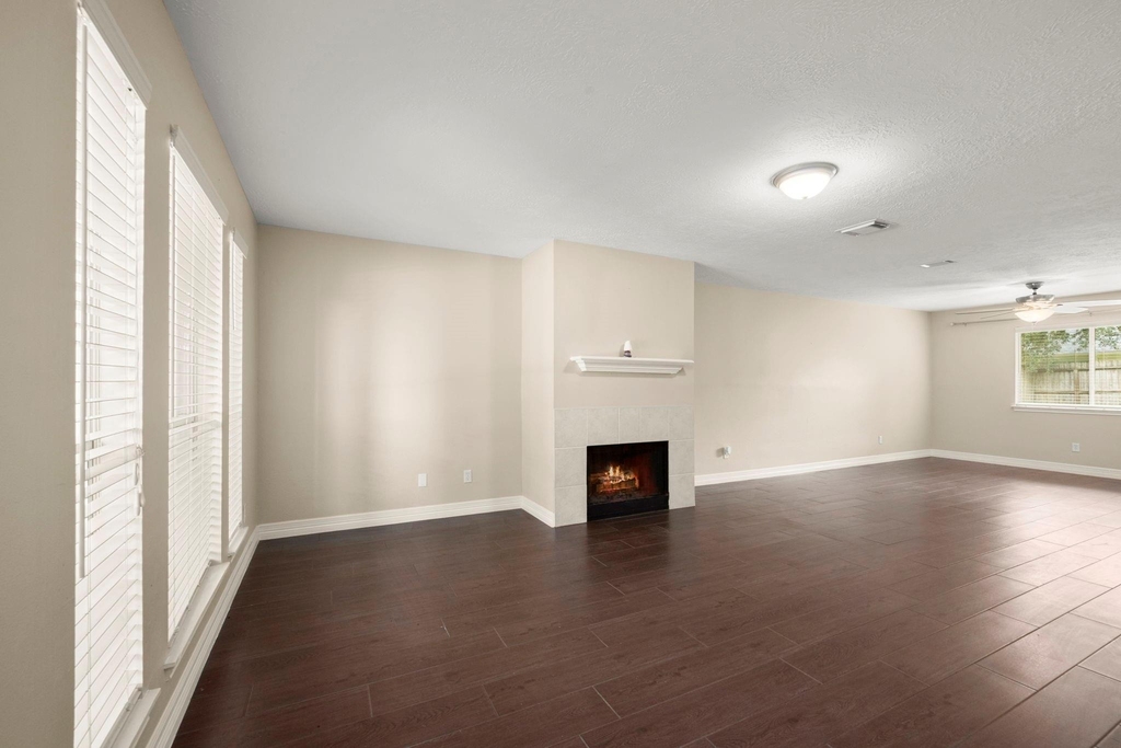 8723 Creek Willow Drive - Photo 2