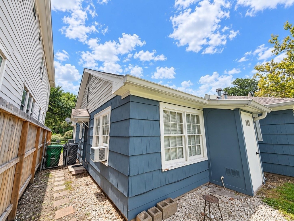 1103 E 23rd Street - Photo 13