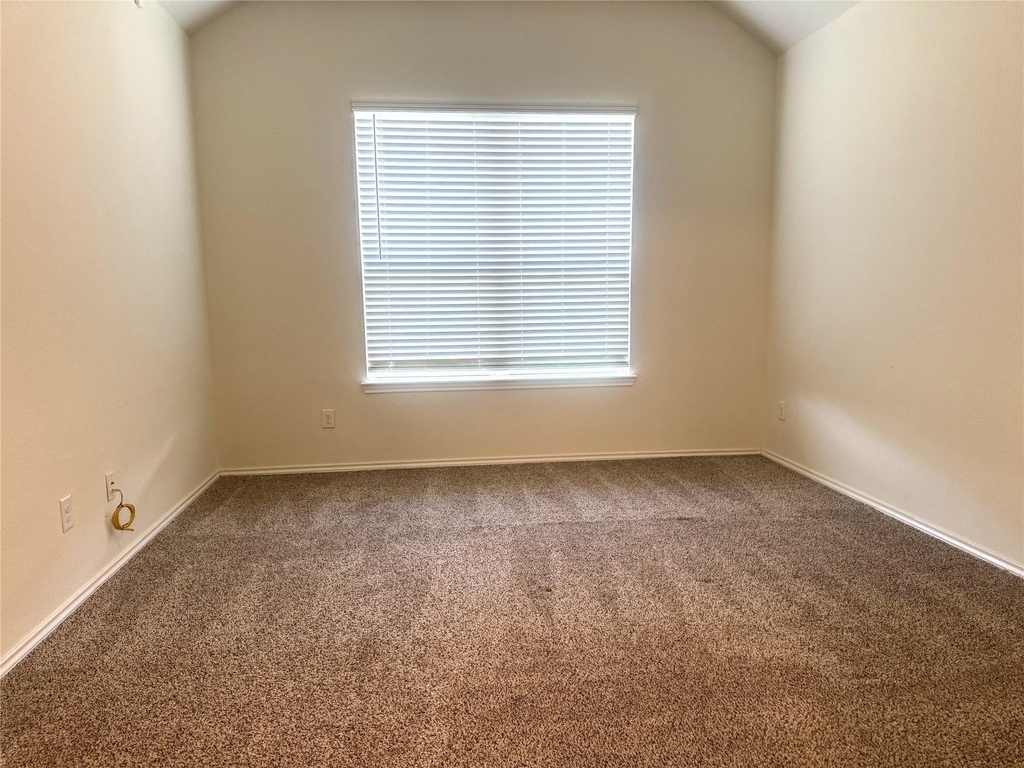 9431 Summer River Drive - Photo 13