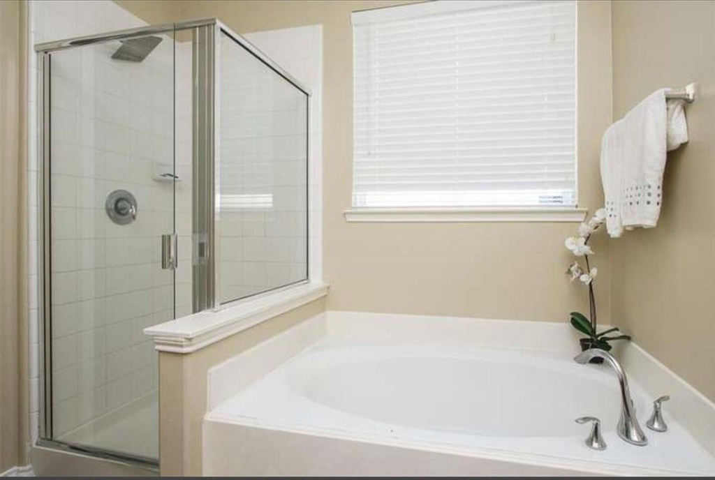 1506 Lochstone Drive - Photo 10