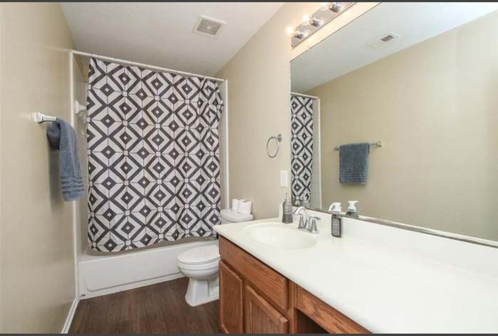 1506 Lochstone Drive - Photo 11