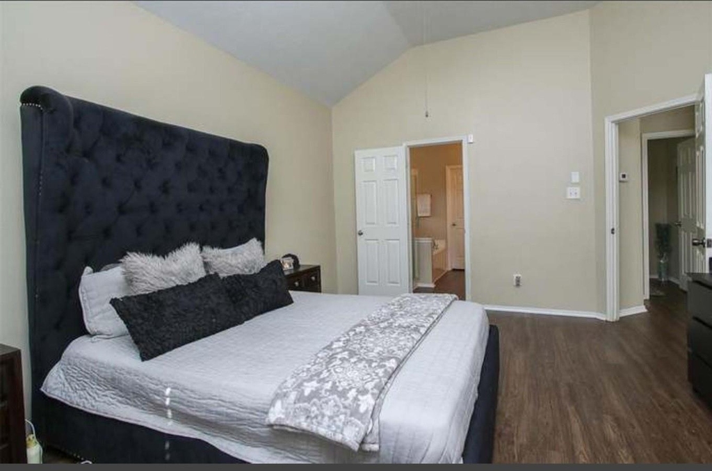 1506 Lochstone Drive - Photo 9